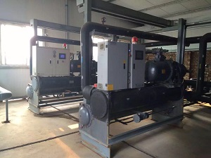 螺桿冷凍機(jī)